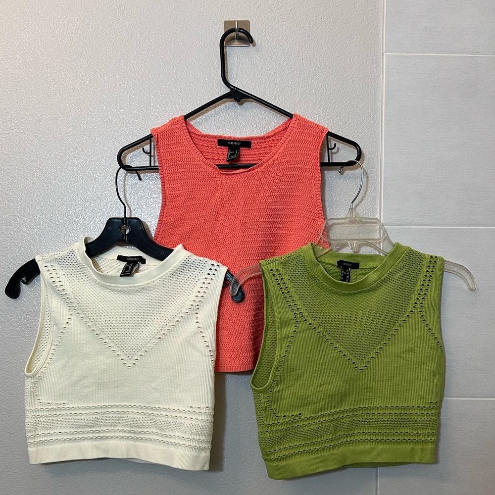 3 M/L crochet style tops. Salmon, Green, and White